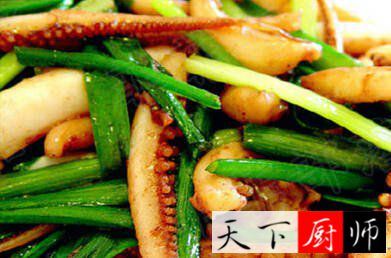 640HQU621W7.jpg