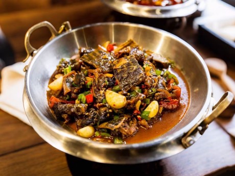 �ٽ����ռ��㣨�����Ƶ�������Ʒ��