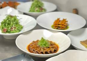 ���������˾��³�Ʒ  ��Ƥը����