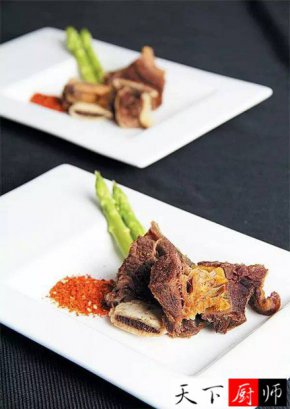 ������ڴ��²�|���� ��«���ԭ��ţ�Ź� ������ζ��