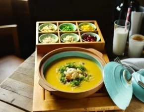 ¥ںϲ  ɽҺࣨԪƵ괴ζˣ